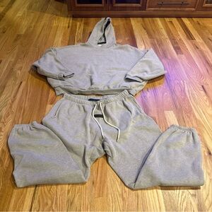 Essentials Fear of God Matching Sweatsuit Gray Size Large Pants & Hoodie 2pc